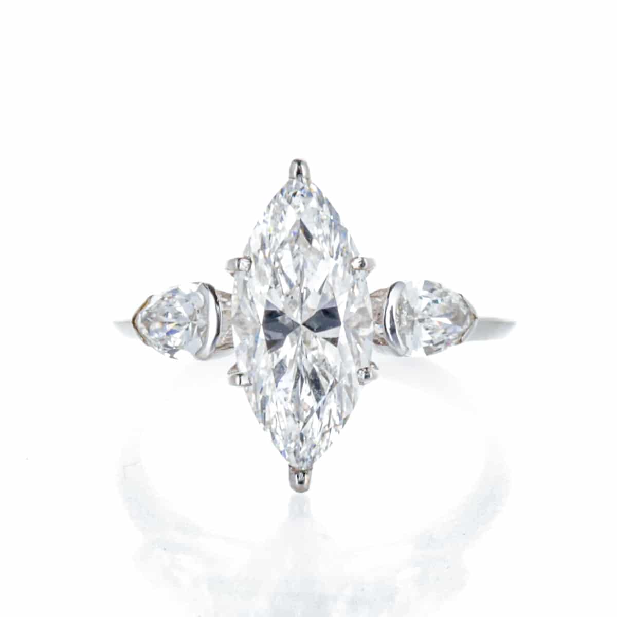 Diamant Solitaire Taille Marquise 3,27 Cts D/SI2