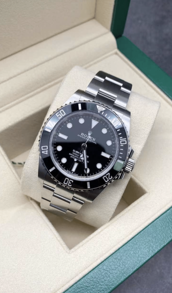 Montre Rolex d'occasion: Submariner 124060 No date, la montre de plongée la plus populaire au monde